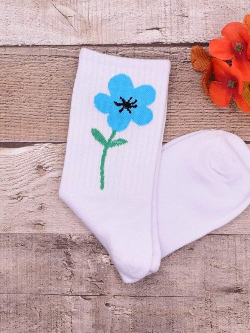 Minimal Garden Womens Flower Socks Blue on White Gift Packaged
